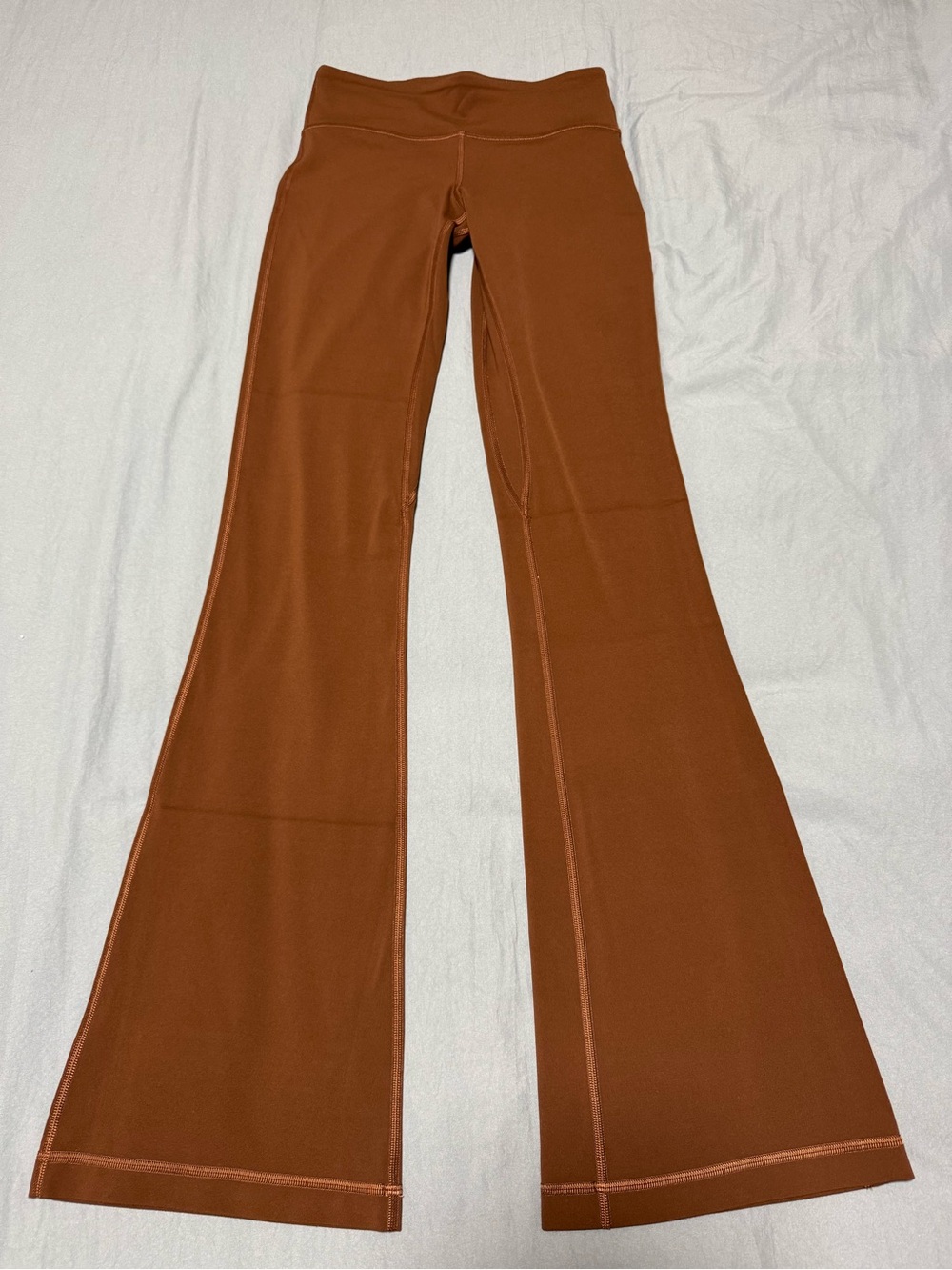 Lululemon Low-Rise Nulu Flare Legginhs
